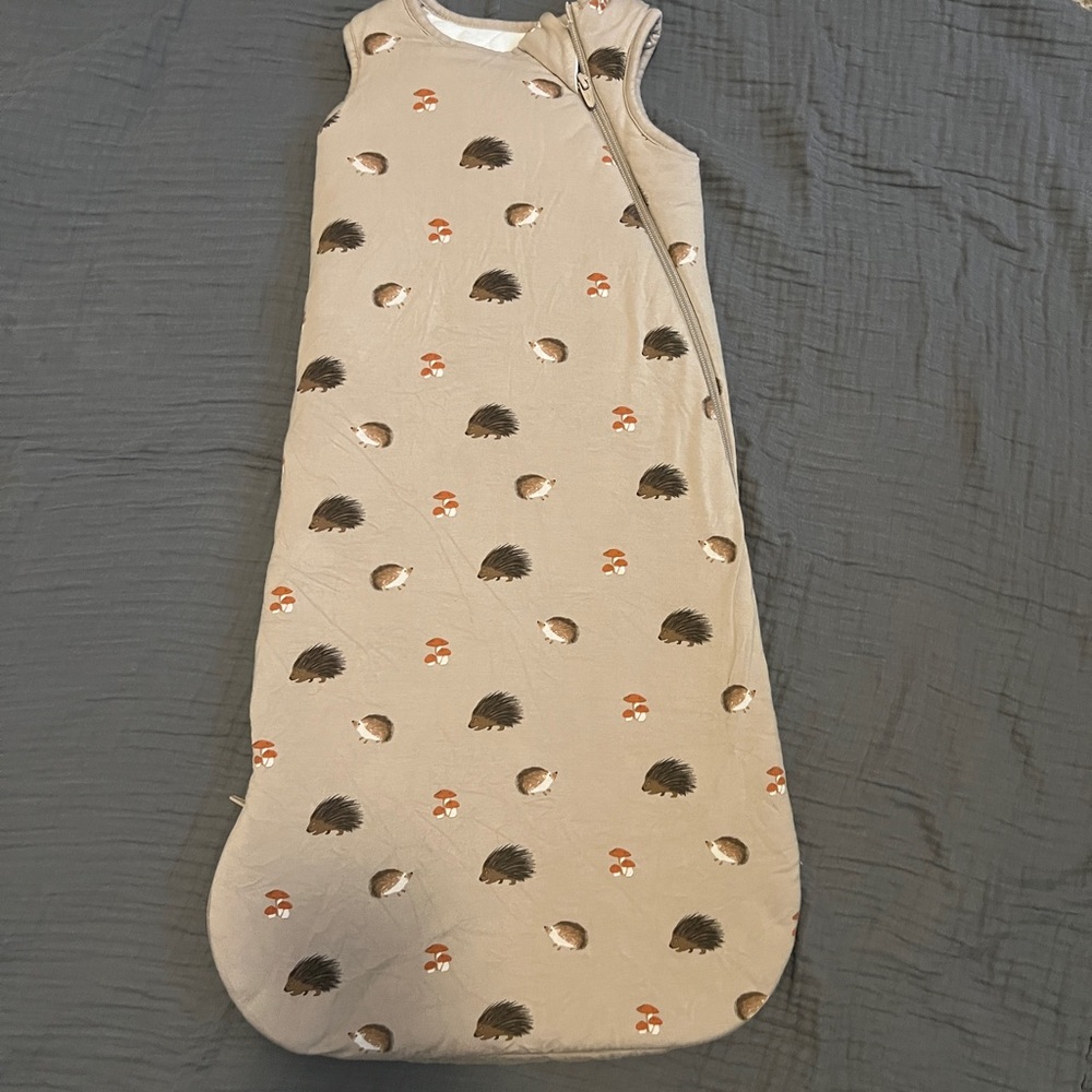 Kyte BABY Beige Sleep Sack with Hedgehog & Mushroom Print